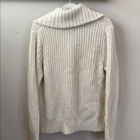 Never been worn cream mossimo sweater - Picture 2 of 3